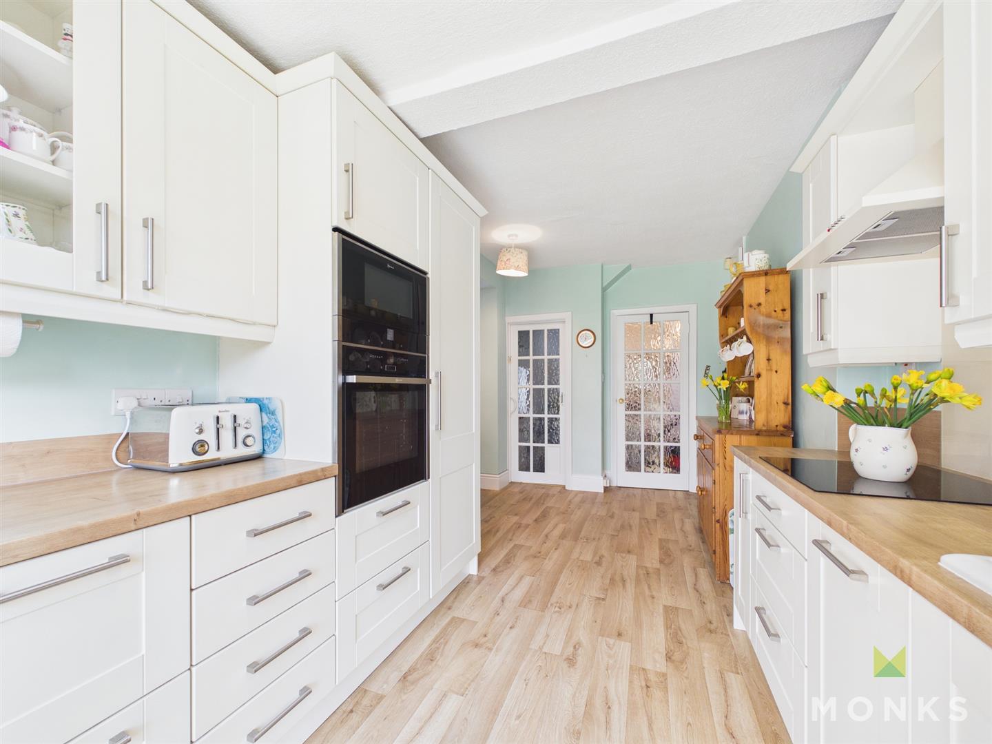 3 Oakfield Road, Shrewsbury, SY3 8AA For Sale